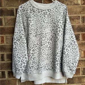 American Eagle Ahh-Mazingly Soft Jegging Fit Crewneck Leopard Print Small